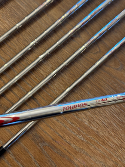 Callaway Apex Pro ‘24 Iron Set (4-PW) / N.S. Pro Modus3 Tour105 R shafts (regular)