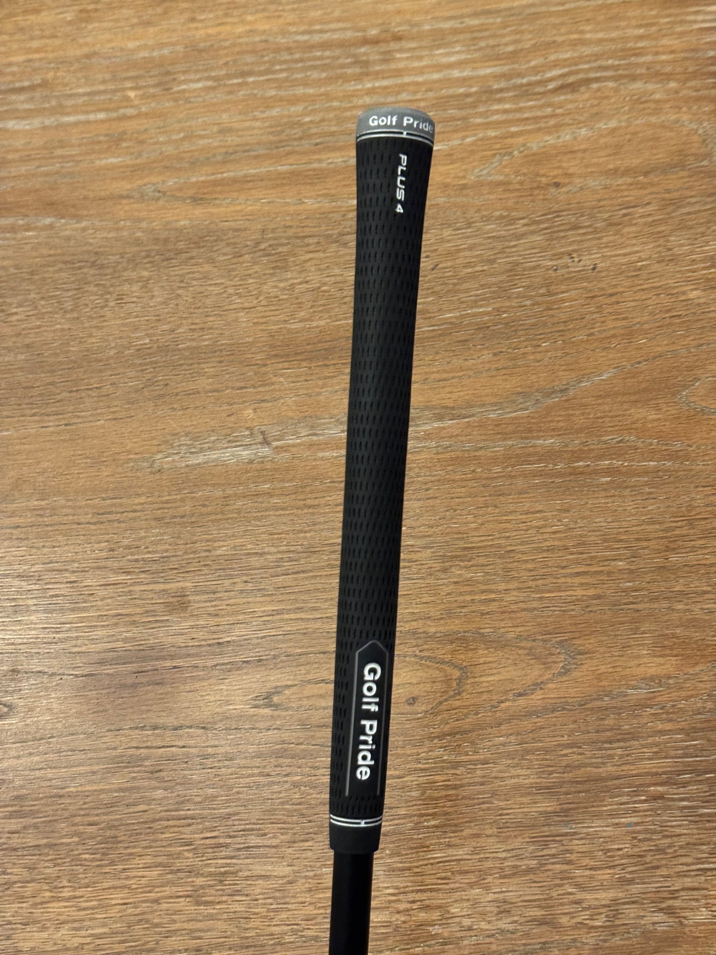 Srixon ZXiU 3-iron (20°) / Fujikura AXIOM 105 S Velocore shaft (stiff)
