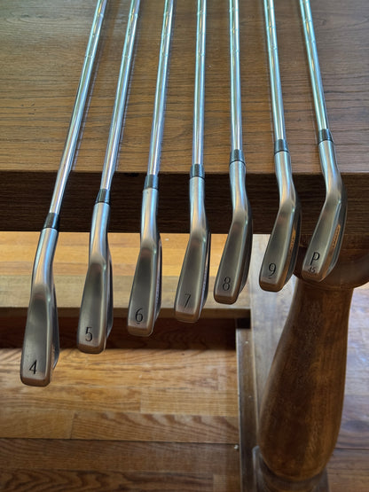 *MINT* Titleist T100 ‘25 Iron Set (4-PW) / Dynamic Gold S400 shafts (stiff)