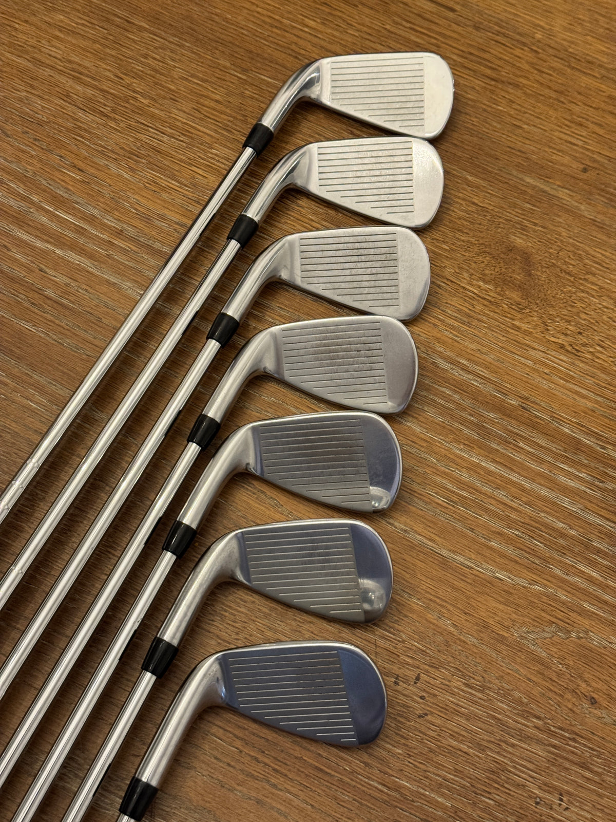 Titleist 718 AP3 Iron Set +1/2” (5-GW) / AMT Red S300 shafts (stiff)