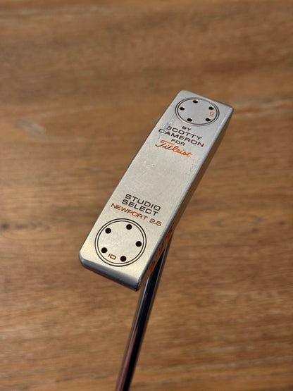 Titleist Scotty Cameron Studio Select Newport 2.6 Putter (34”)