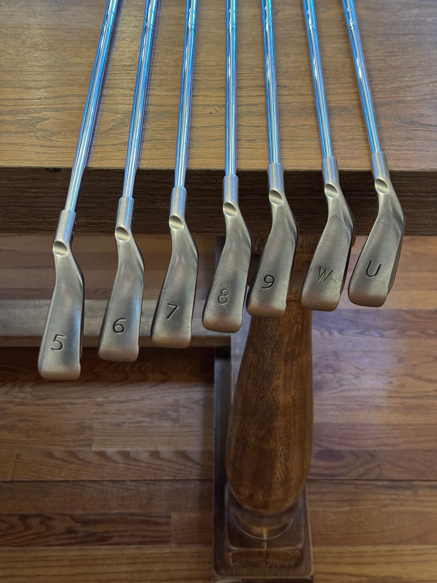 Ping G10 Iron Set (5-UW) / AWT R shaft (regular)