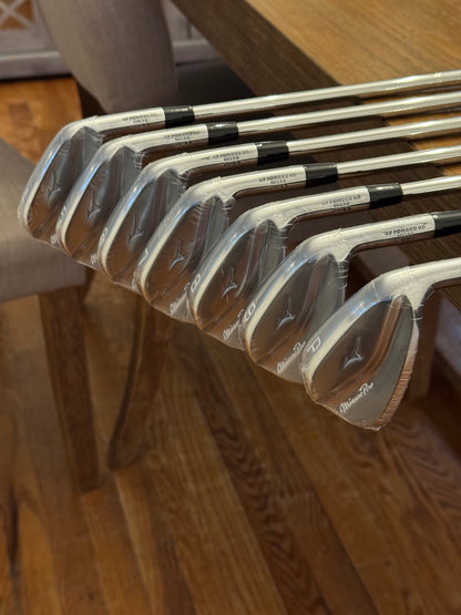 Mizuno Pro 241 Iron Set (4-PW) / KBS Tour 120S Stiff