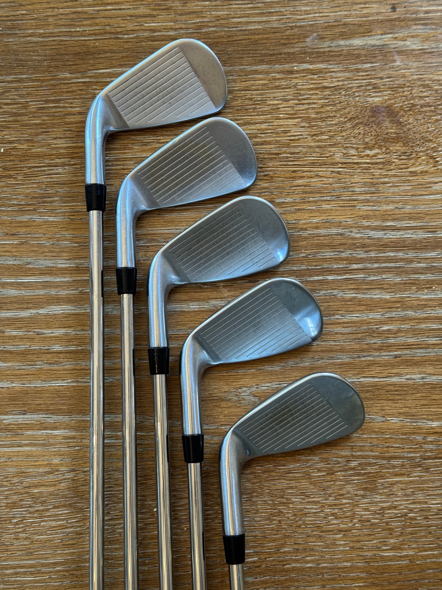 Titleist 718 AP3 Iron Set (6-PW) / AMT Red R300 shafts (regular)