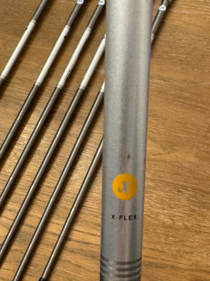 Mizuno JPX 923 Forged Iron Set (4-PW) / Aerotech Steelfiber i125 cw X shafts (xtra stiff)