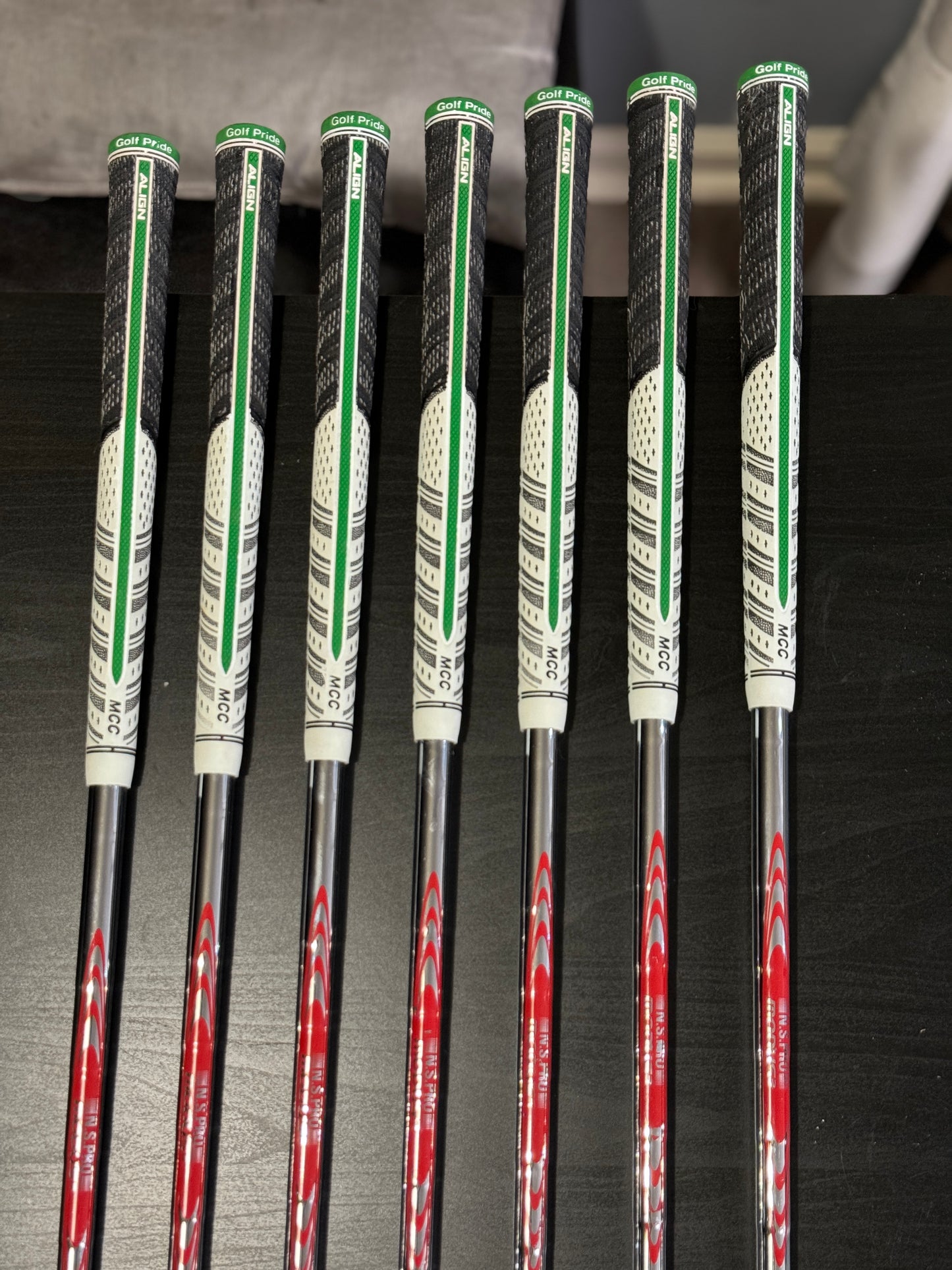 Taylormade P7MC/P770 Iron Set (4-PW) / N.S. Pro Modus3 Tour120 X shafts Xtra stiff