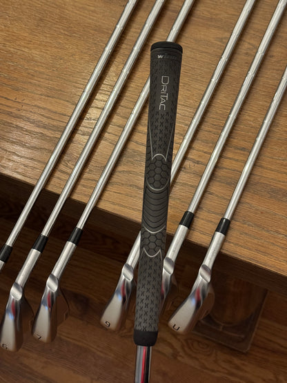 Ping i530 Iron Set +1” (5-UW) / KBS Tour 110 R shafts (regular)