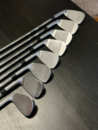 Ping i525 Iron Set +1/2” (3-PW) / Ping AWT 2.0 (Stiff)