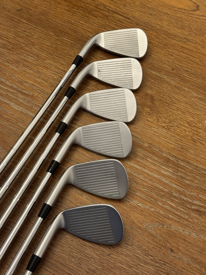 Mizuno JPX 925 Hot Metal Iron Set (6-GW) / N.S. Pro 950 GH S shafts (stiff)