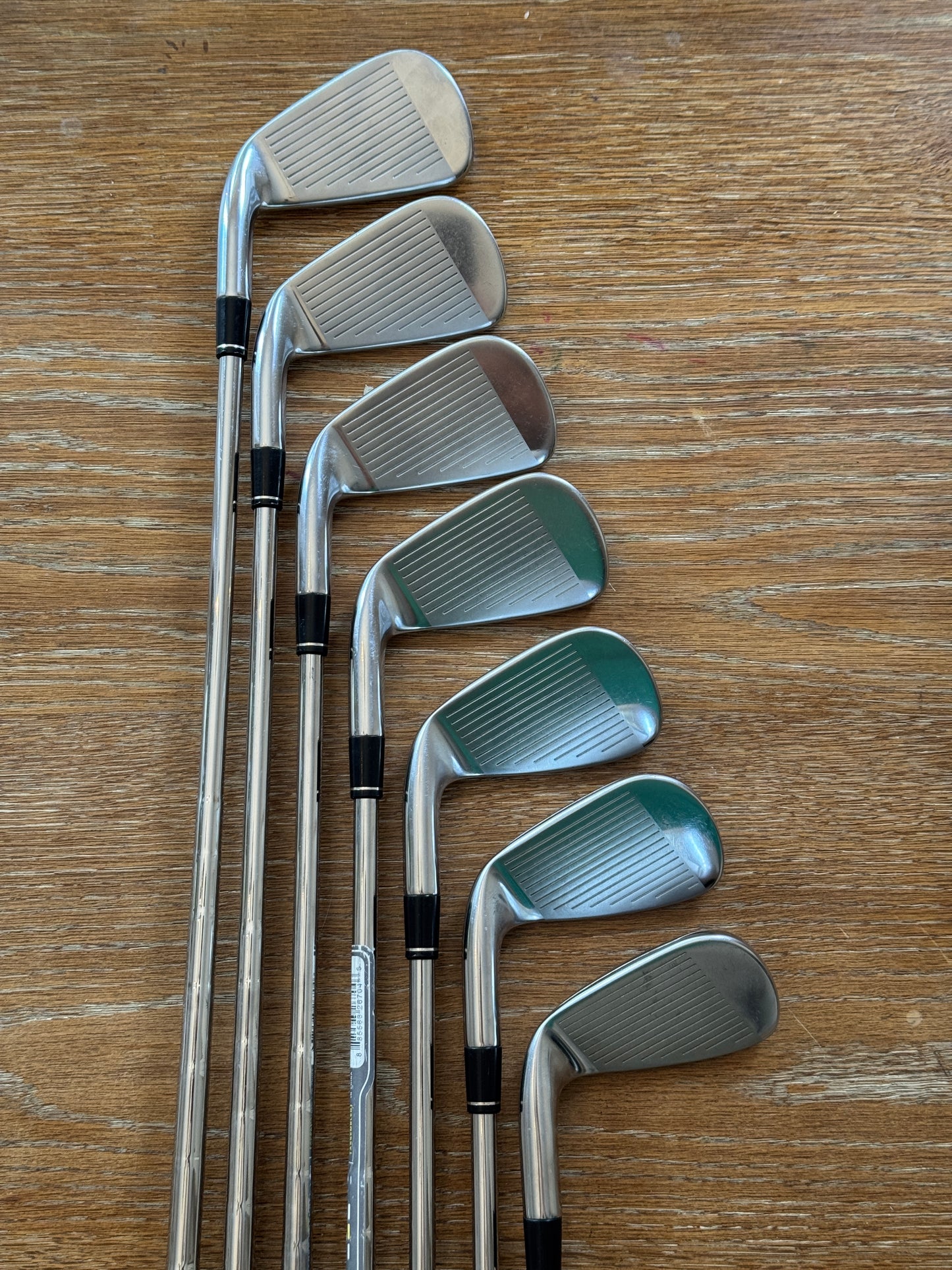 Taylormade R11 Iron Set (4-PW) / KBS 90S shafts (stiff)