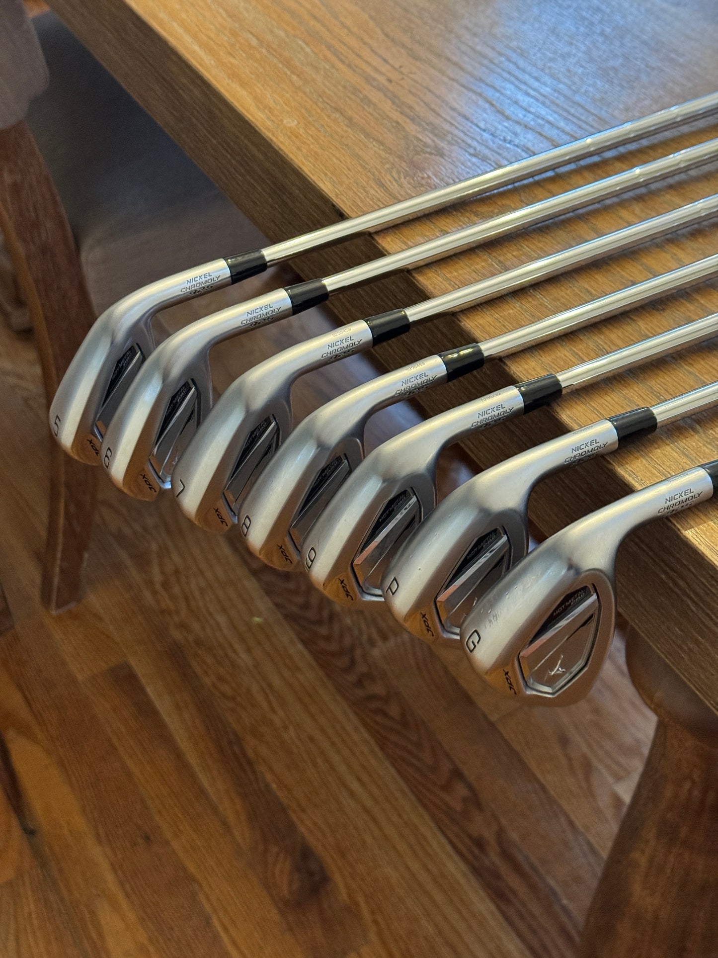 Mizuno JPX 925 Hot Metal Pro Iron Set (5-GW) / KBS Tour Lite R shafts (regular)