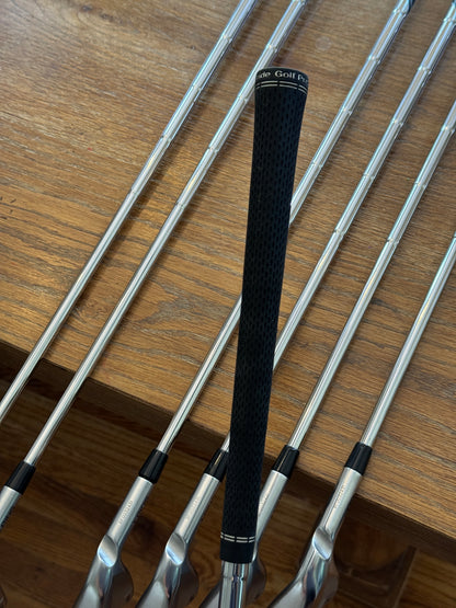 Ping i530 Iron Set (4-PW) / Dynamic Gold MID R300 shafts (regular)