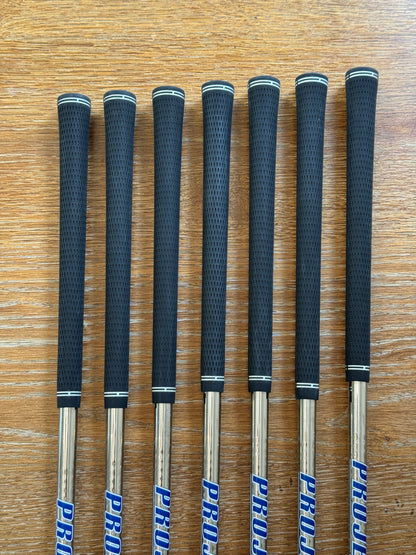 *MINT* Srixon ZXi7 Forged ‘25 Iron Set (4-PW) / Project X LZ 6.0 120g shafts (stiff)