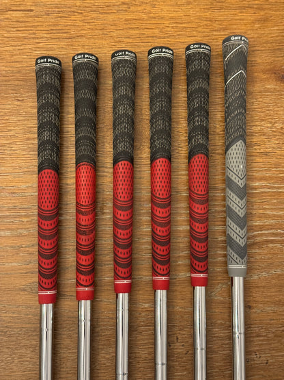 Titleist T200 ‘21 Iron Set (5-PW) / AMT Black S300 shafts (stiff)