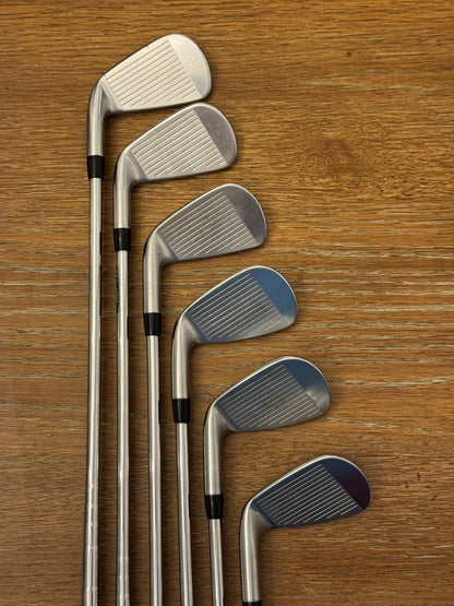 Titleist T200 ‘21 Iron Set (5-PW) / AMT Black S300 shafts (stiff)