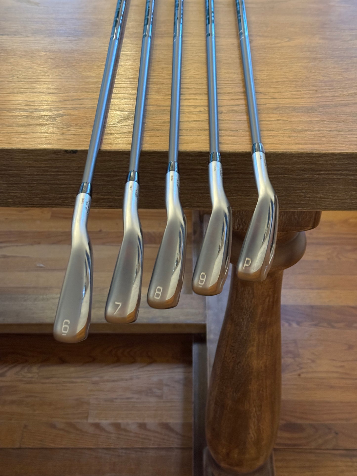 Mizuno JPX 923 Iron Set (6-PW) / Fujikura Pro 95 R shafts (regular)