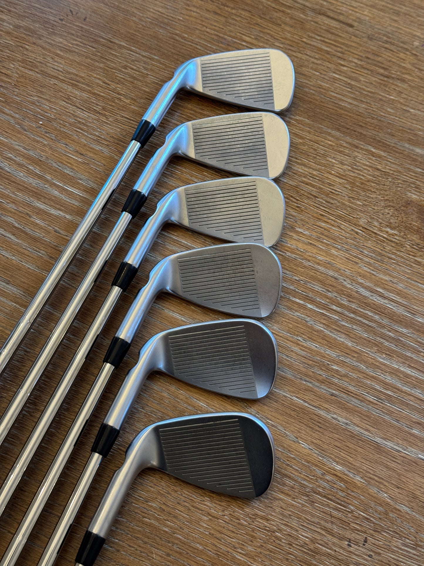 Ping i530 Iron Set (5-PW) / KBS TOUR 120S shafts (stiff)