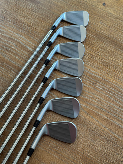 *MINT* Ping Blueprint S Forged Iron Set (4-PW) / Dynamic Gold 120 S300 shafts (stiff)