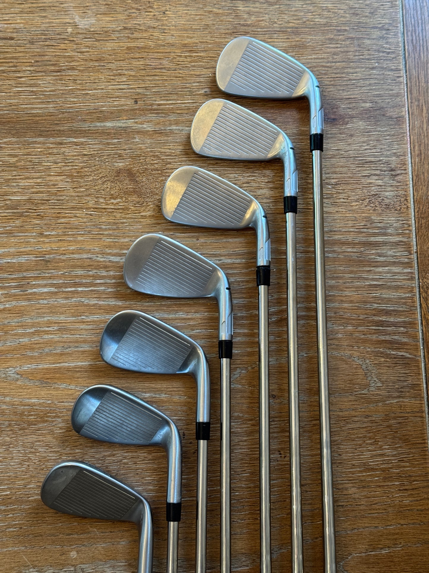 Taylormade Qi Iron Set LH (5-AW) / KBS Max MT 85 R shafts (regular)