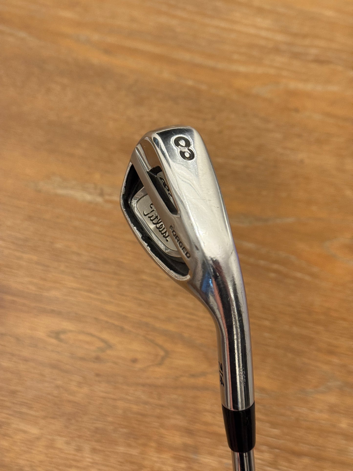 Titleist 714 AP2 8-iron / Dynamic Gold X100 shaft (xtra stiff)