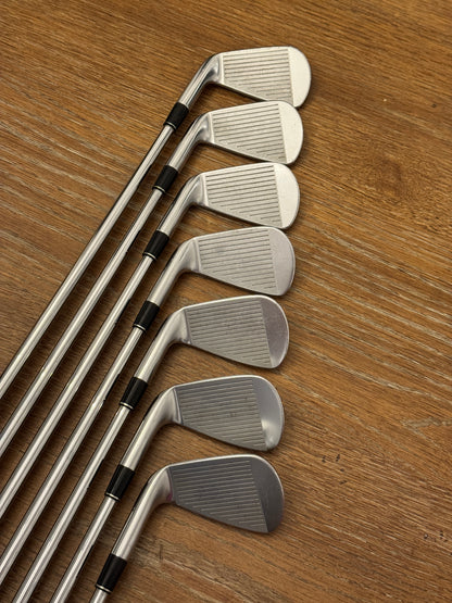 Srixon ZX7 Forged Iron Set (4-PW) / N.S. Pro Modus3 Tour120 S shafts (stiff)